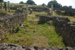 Shop on the west side of the cardo maximus.