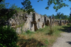 Aqueduct course north of the Pont du Gard.